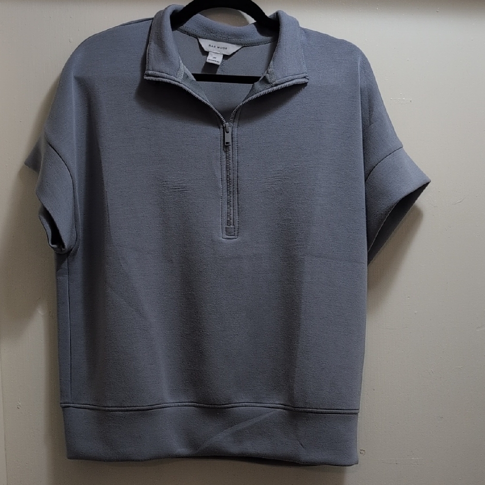 Rae Mode Gray Half-Zip Short Sleeve Top